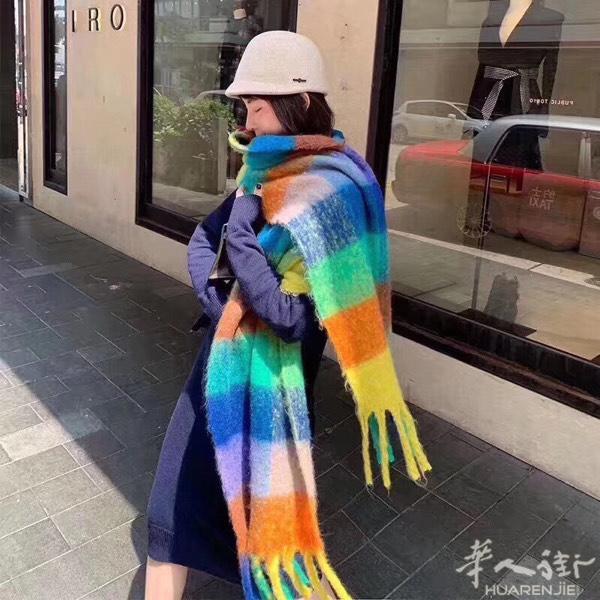 ：【天冷了来买围巾】

水洗标 吊牌齐全 四色可选