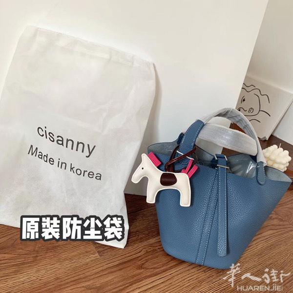 小牛皮材质好棒好棒  我们价格炒鸡好 
：真的喜欢