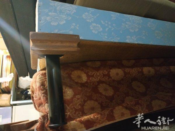 双人大床140✘190床架床垫二合一四只高床脚出让