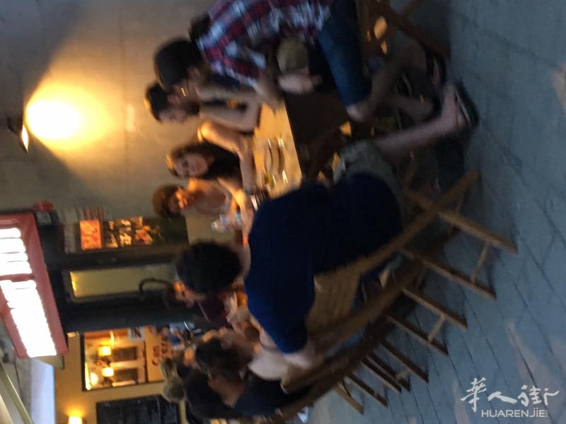 girona 海边步行街的餐馆酒吧转让