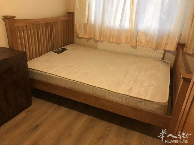 leyton 东三区有两间双人房出租