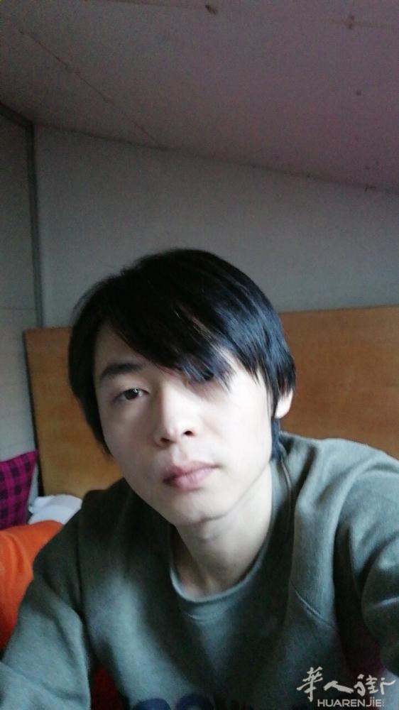 无聊死了  工作真难找呀  有想聊天的吗  微信song825658581