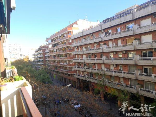 Les corts单间出租