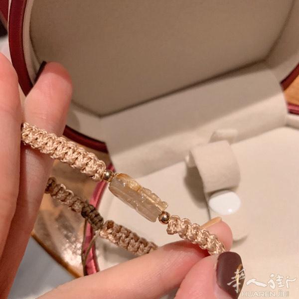 ：黄发晶发财貔貅手链

配全套圣诞红包装 送人自留