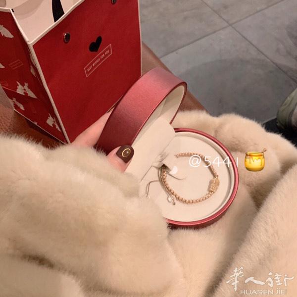 打麻将都赢钱
貔貅手链
这是真的 上次给我闺蜜带了