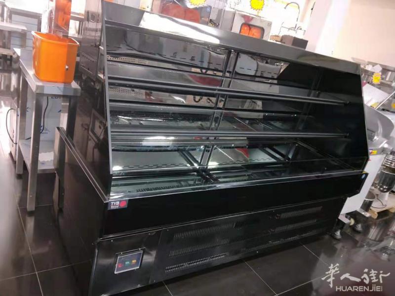 出售特价展示柜,款式非常齐全