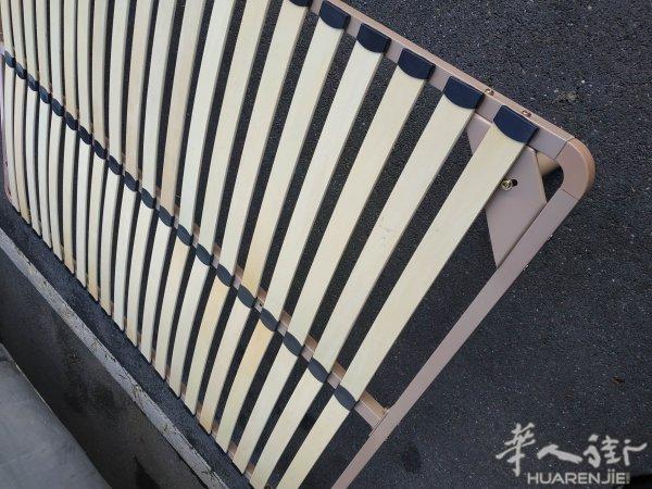 上好120✘190双人床架床垫让130欧
