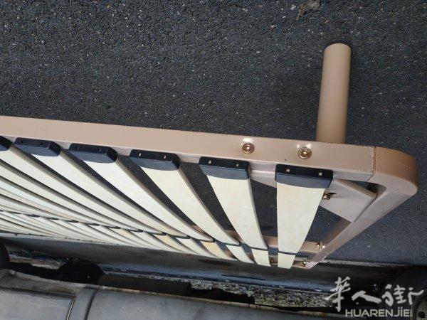 双人大床140✘190床垫床架出让130欧有货车送货