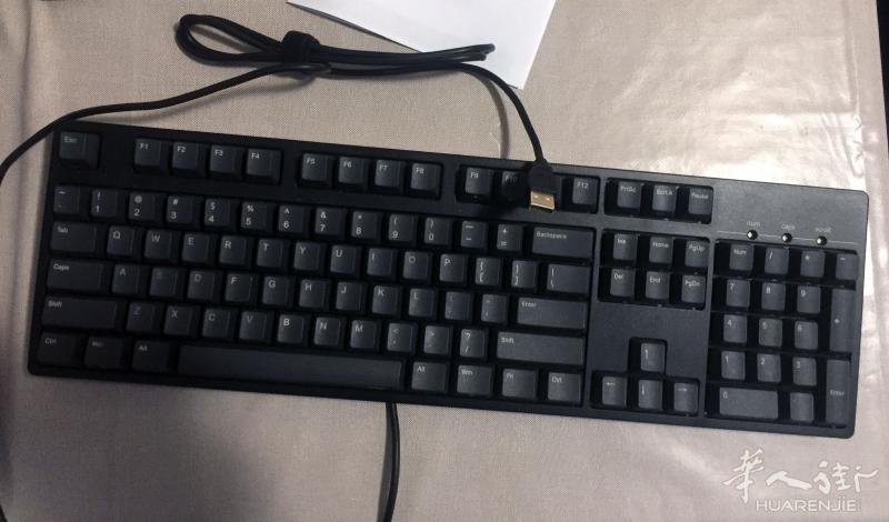出9新游戏键盘20欧ikbc红轴c104