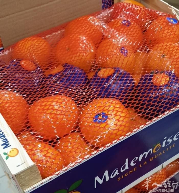 红薯南瓜2.9€/p/约1.5kg
蜜柚3.2€/p/桔子32€/箱/11k