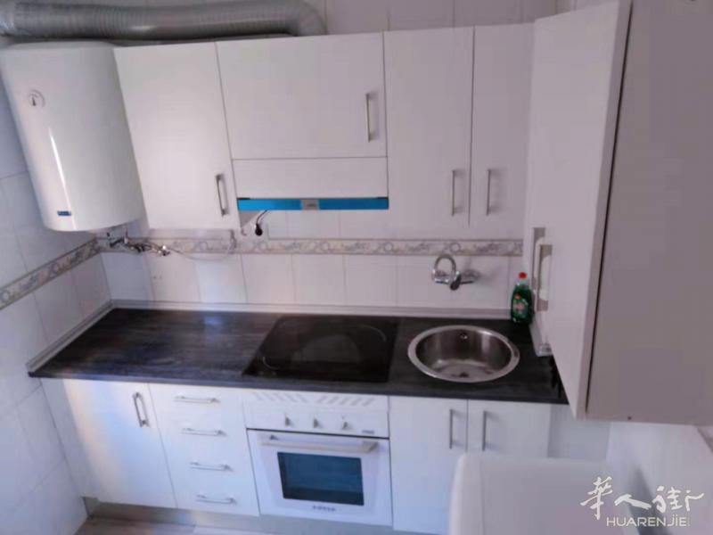 出租Getafe 卡三,3室1厅,750欧, 可单间租