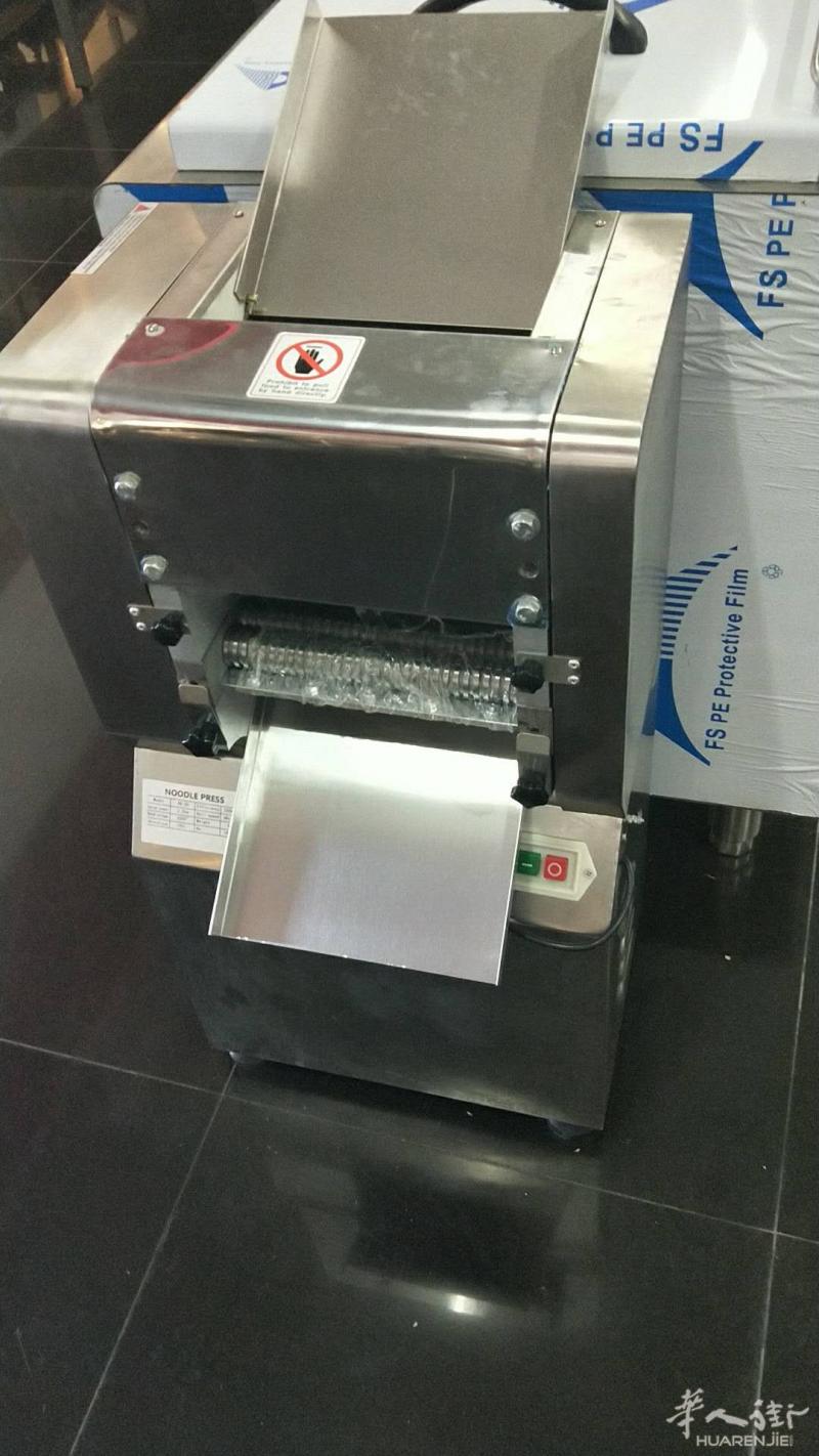 立式压面机到货，欢迎选购