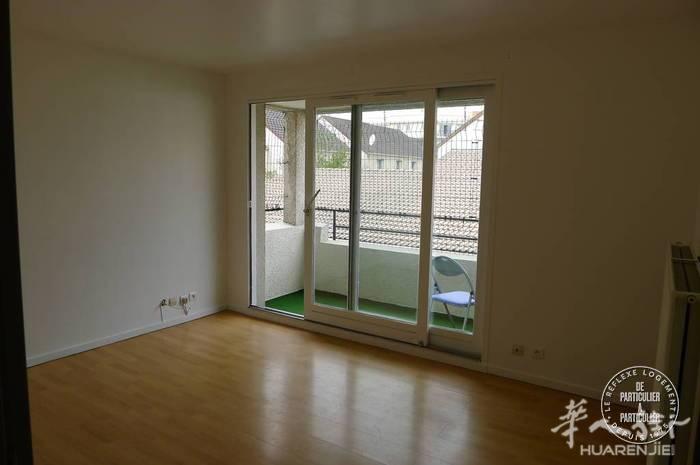 [长租] EVRY大学，近RER D，一室一厅，45m2， 有车库，光线好，安静