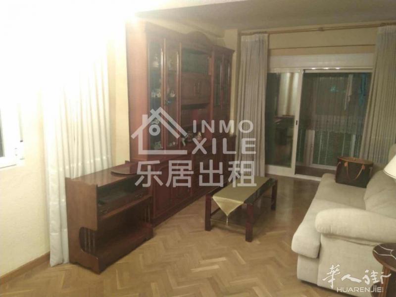 马德里6号线Alto de extramadura站 3室可做四室整租