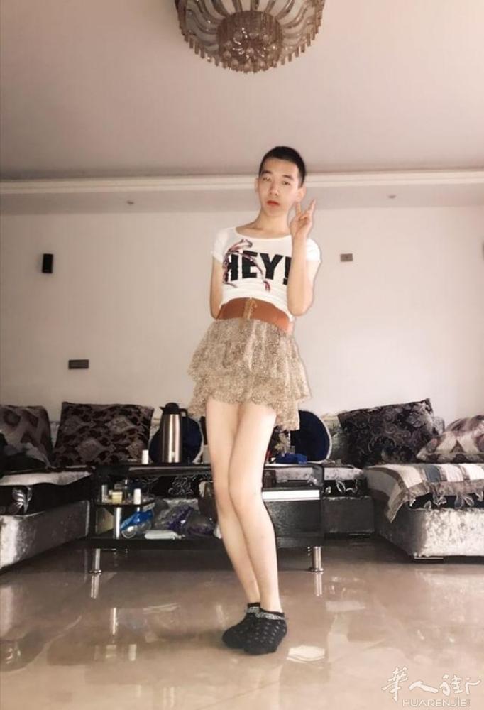 累了想退休了，我在这想找个女朋友，一起谈一次轰轰烈烈的爱