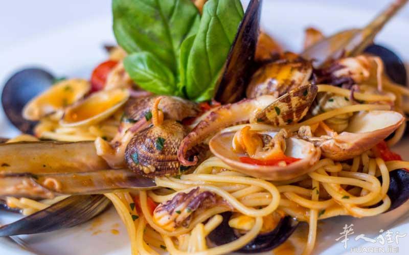 Como bar tavola calda 市中心区域