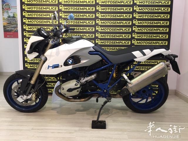 罗马南AXA区摩托车出售：宝马1200 gs-宝马HP2 Megamoto-MV阿古斯塔800 rr-哈雷戴维森