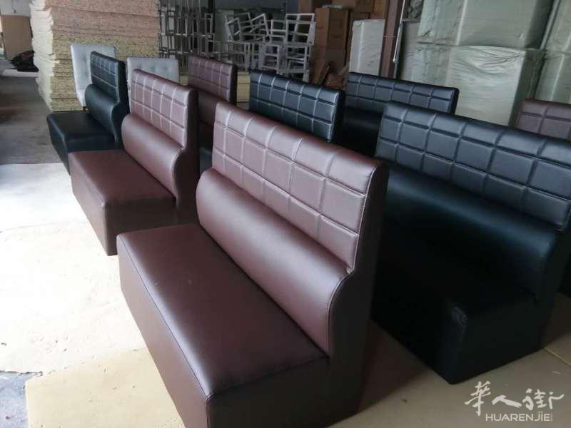 出售全新特价沙发，150€/张