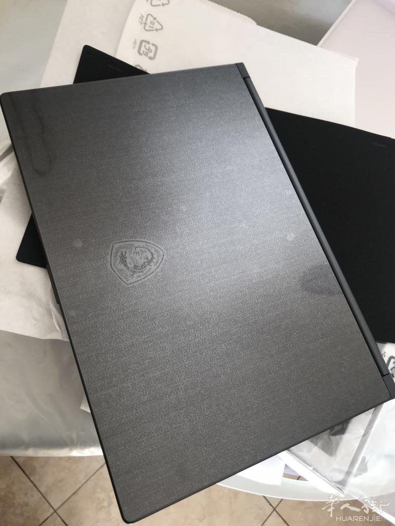 新到 微星14寸 超薄笔记本 I7 第十代最新处理器 特价出售