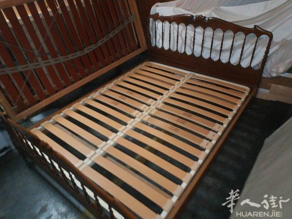 双人大床140✘190床垫床架出让150欧包送货