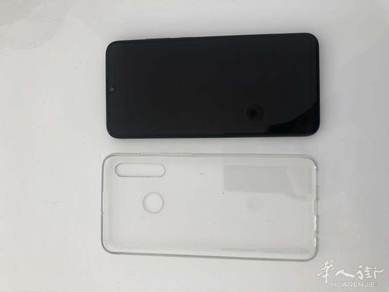 150欧出售全新二手华为畅享9S 4+128GB