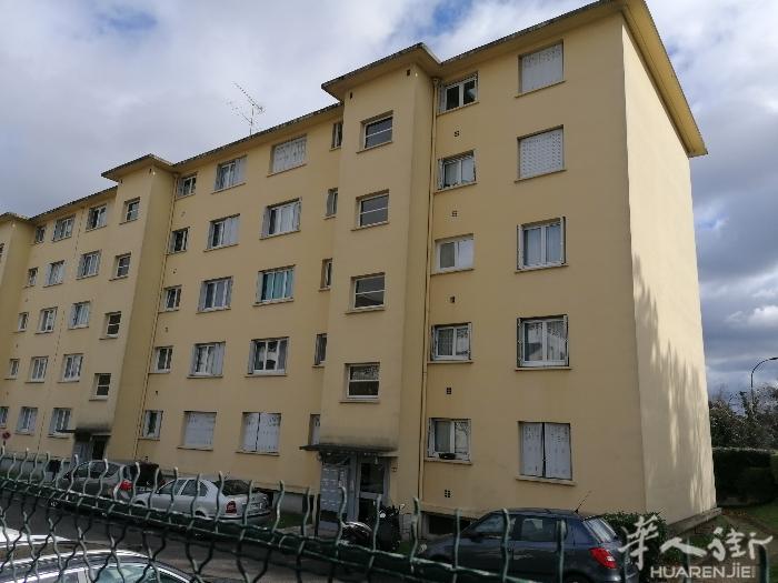 94区vitry Malassy 地段近comforama183巴士63m2 2房2厅独立单位带家俱出租1250