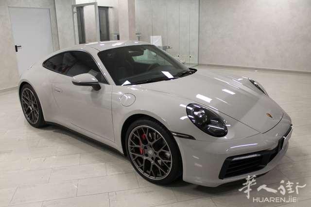 Porsche 992 911 Carrera 4S