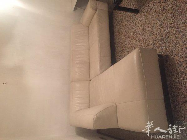 因为搬家出售沙发 厨房 床 洗衣机 桌子 工场电线杆