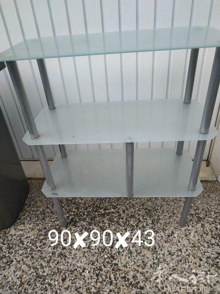 小玻璃架出让10欧