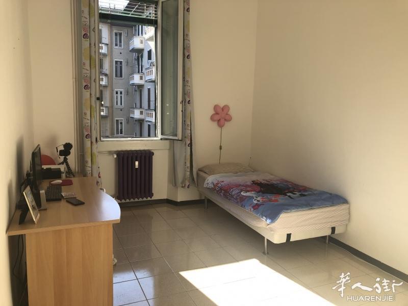 米兰Bovisa 校区附近有大房间出租