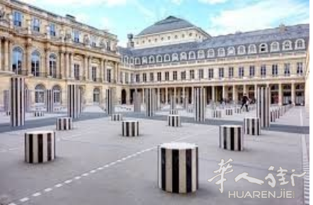 连墙出售小巴黎1区Palais Royal地区216.4平商店！