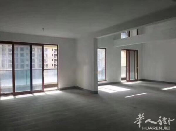 房东诚心惜售：温州大公馆楼王位置顶跃，176平真正