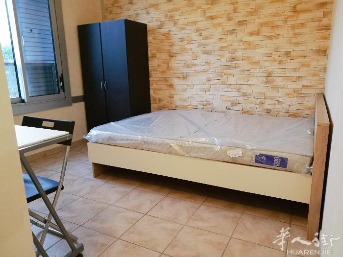 13号线arsnière单间美房特价出租,下楼就有公共交通