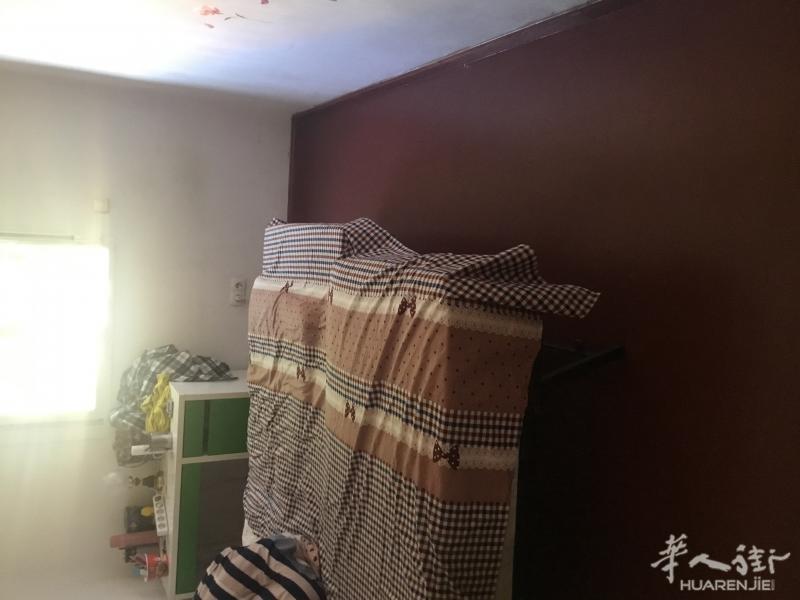 马德里一路地铁portazgo有大小房间出租