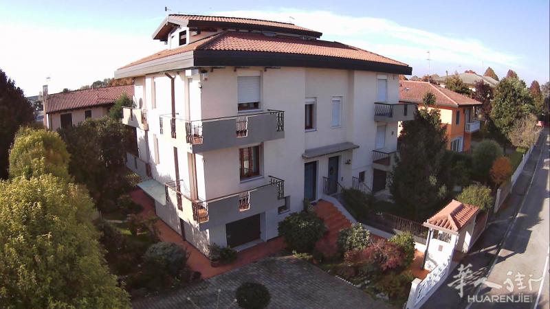 威尼斯Santa Maria di Sala市出售310平米的双户别墅