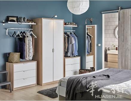 马德里，95新！50欧出一个很漂亮的宜家小衣柜。IKEA