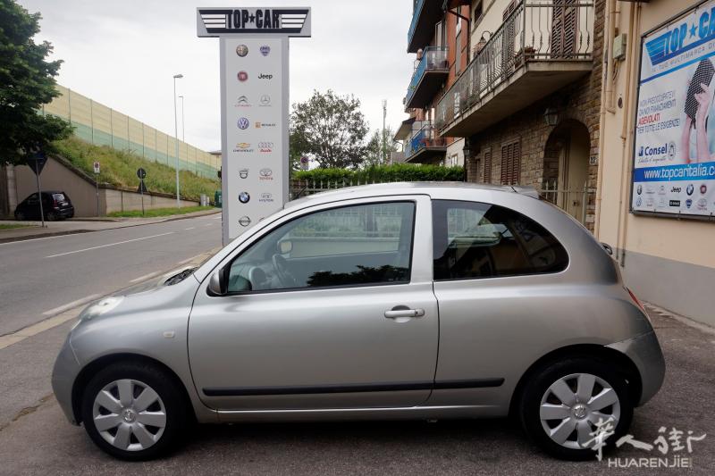 日产 micra 做了全面保养 皮带 4根全新避震 全新刹车碟 刹车片 价格: 2.000€