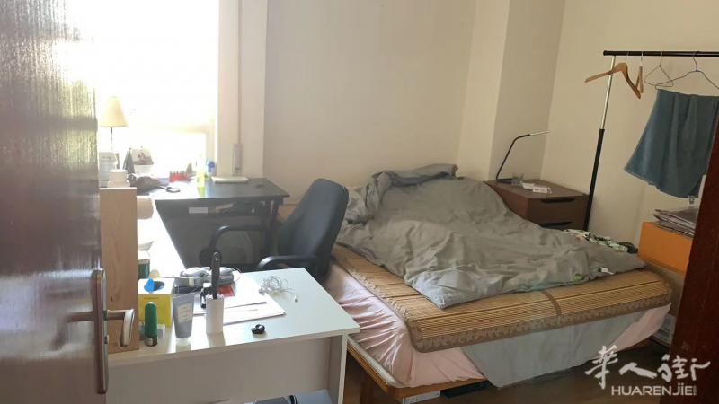 9号线vinateros四室两卫出租三个单间