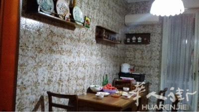 米兰绿线地铁udine有房间出租 公司近 中国店近