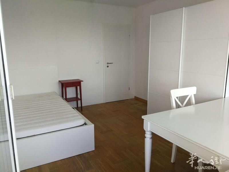 近科隆地铁拎包入住WG,厨房用品齐全,阳台宽敞,445-525欧