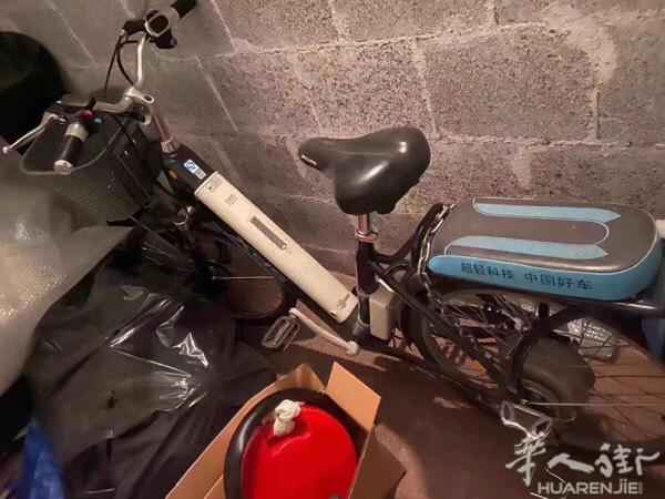 今天电频自行车突然开不起来，充电时有用的可是用钥匙