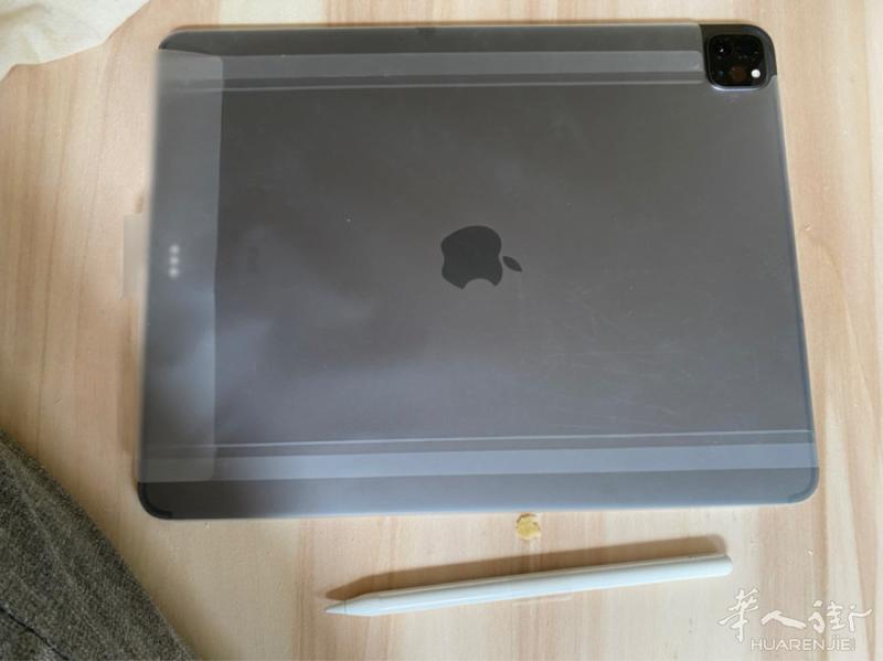 米兰全新ipad 还有二代pencil 和苹果手表