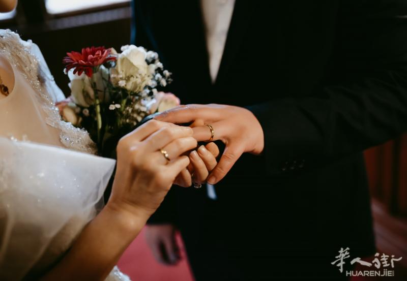 婚礼跟拍，婚纱 请找我 WX:263775223