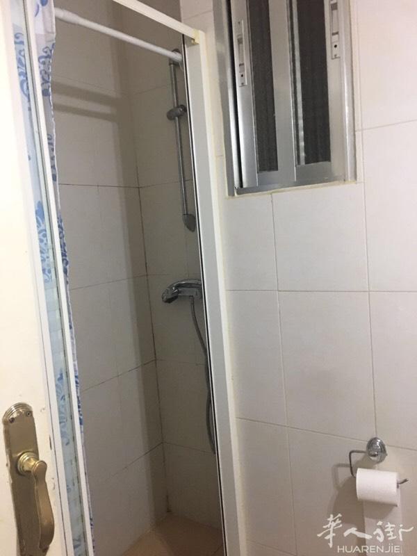 3路6路legazpi地铁口有房间出租，有网络，双