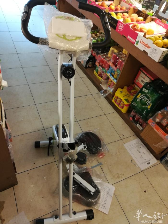 全新跑步机， 是买错了， 需要的我特价处理