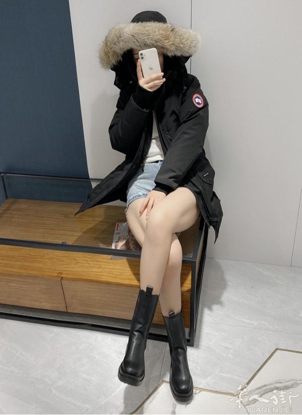 超级好看的羽绒服