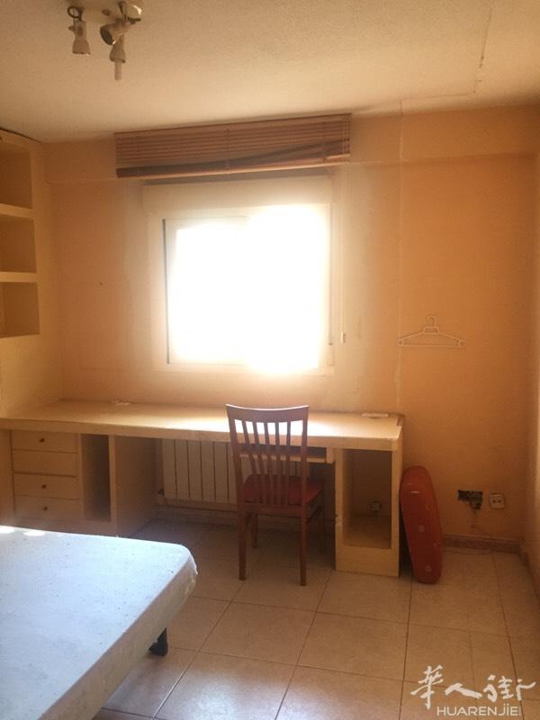 usera房屋出租 大房间
地址：usera老鹿城