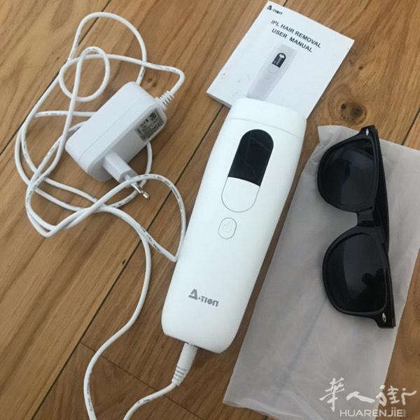 脱毛仪+防光眼镜+说明书，25欧
原价70欧 没用