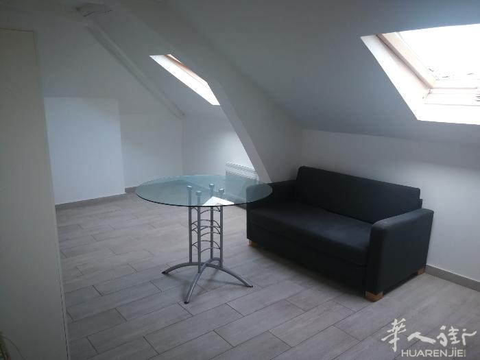 两房一厅50平出租850€ 94区 vitrysur Seine 近183