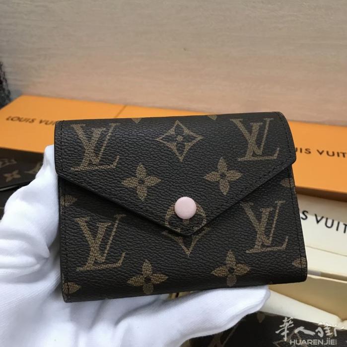 现货高品质 各只有一个 
特价出 懂货得来
wx:ysj_160997